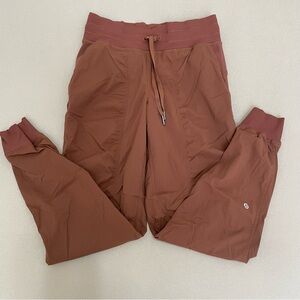 Lululemon women’s Brown Dance Studio Pants joggers size 4 athletic